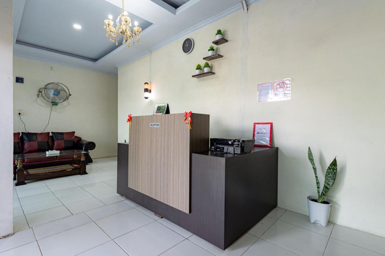 Reddoorz @ Simpang Pemda Hotel 2*