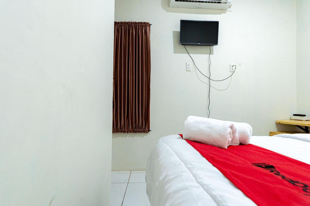 Reddoorz @ Simpang Pemda Hotel